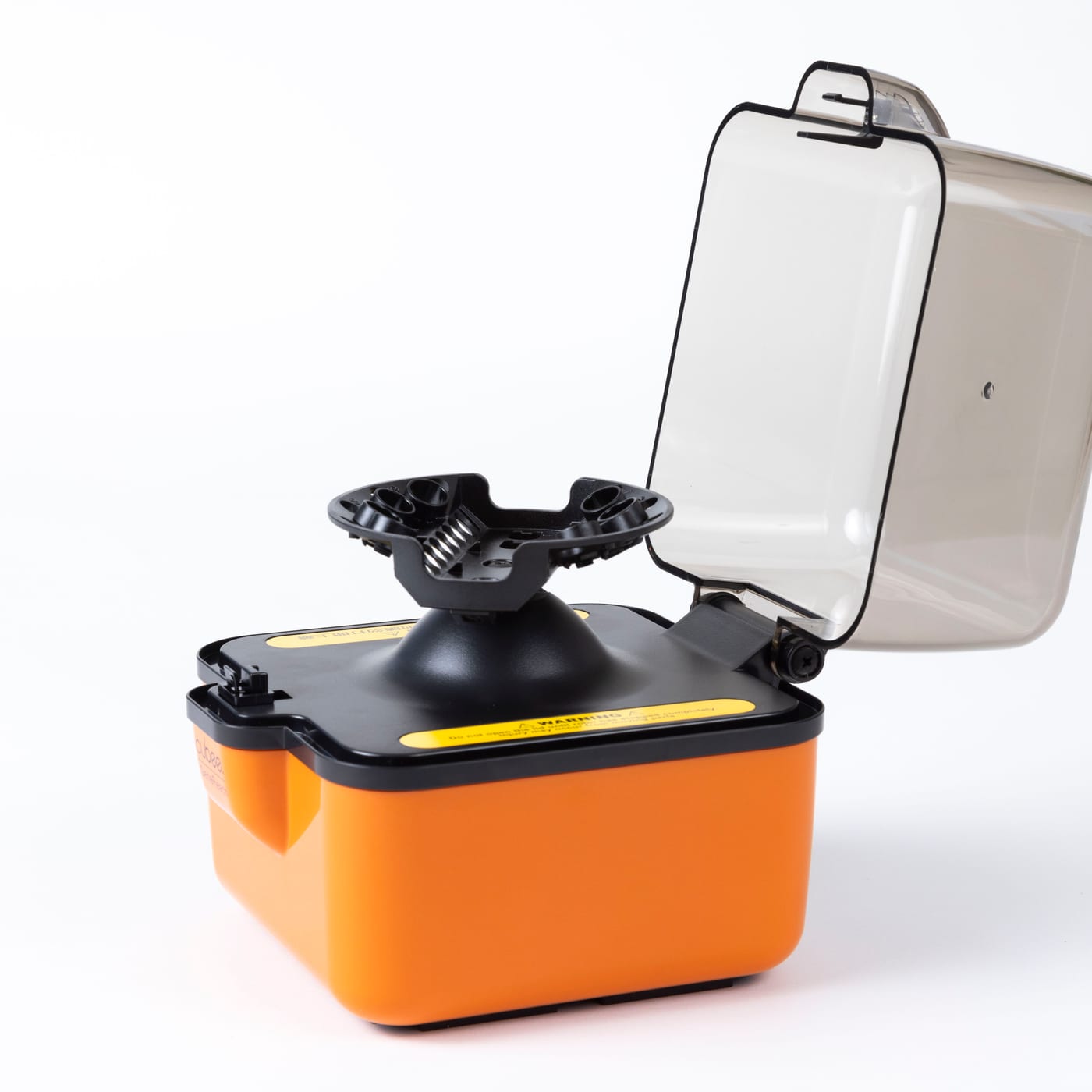 Microcentrífuga cubee, naranja, con la tapa abierta mostrando el rotor